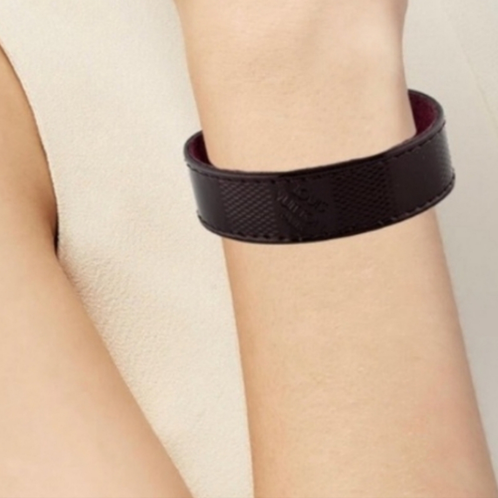 Louis Vuitton Leather Snap Wrap Bracelet